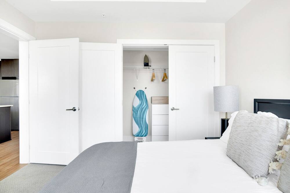 Photo of Bedroom in Hale