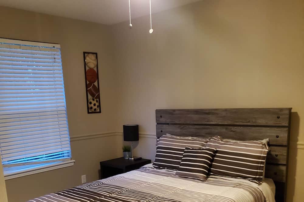 Photo of Bedroom in Parker