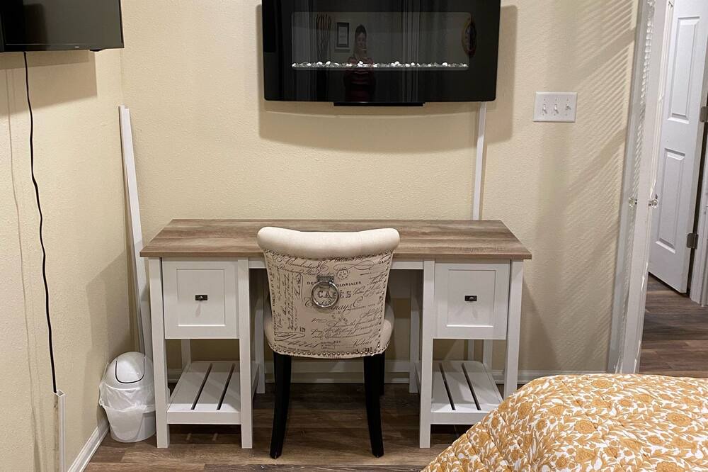 Photo of Bedroom in Palisade