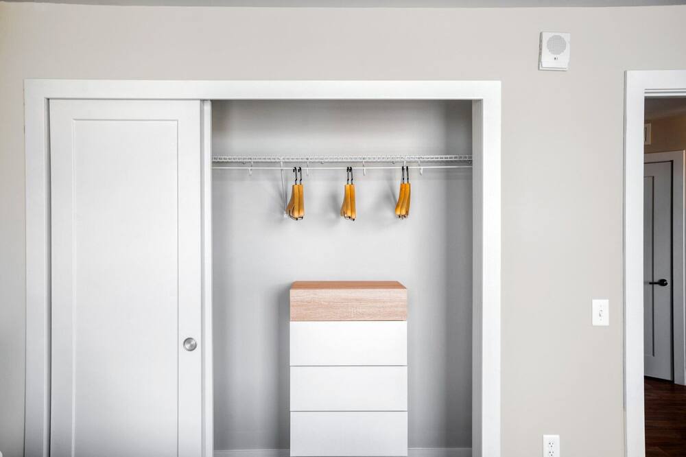 Photo of Bedroom in Hale