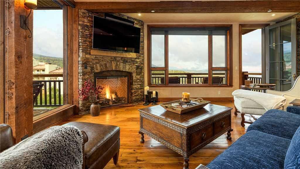 Photo of Livingroom in Mountain Village