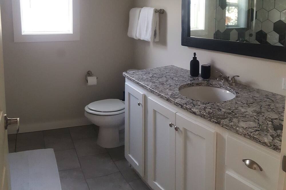 Photo of Bathroom in Missouri Heights