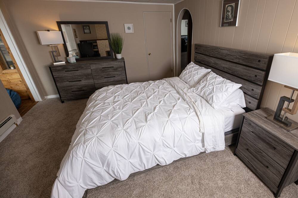 Photo of Bedroom in Alamosa