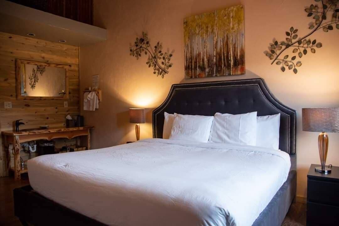 Photo of Bedroom in Cimarron