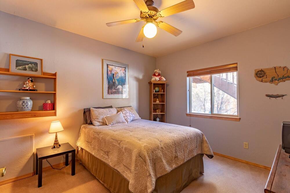 Photo of Bedroom in Twin Creek Village