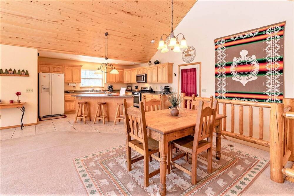 Photo of Kitchen in Twin Creek Village