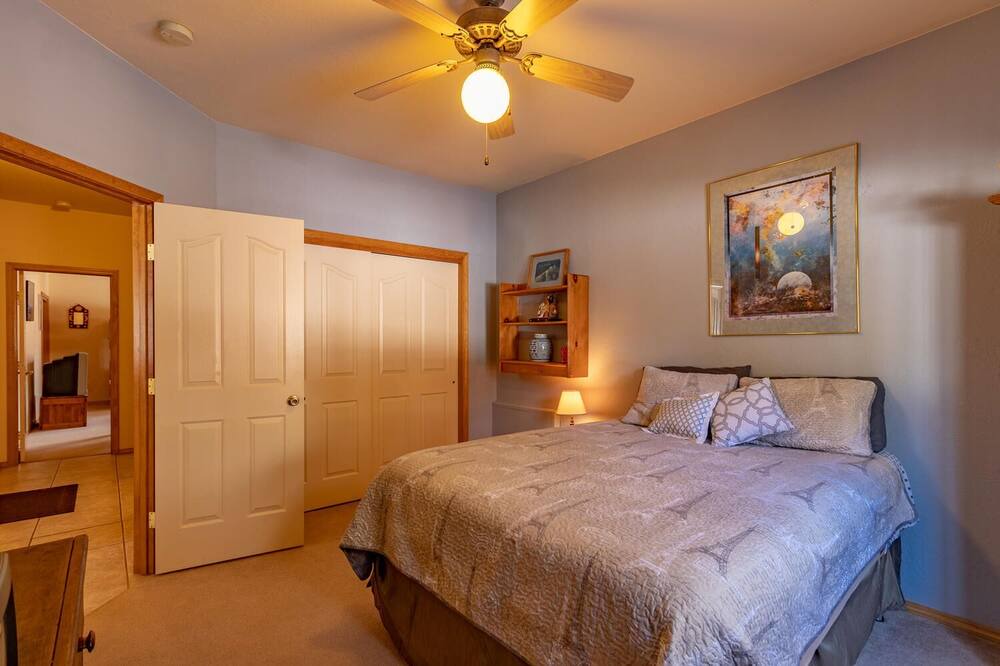 Photo of Bedroom in Twin Creek Village