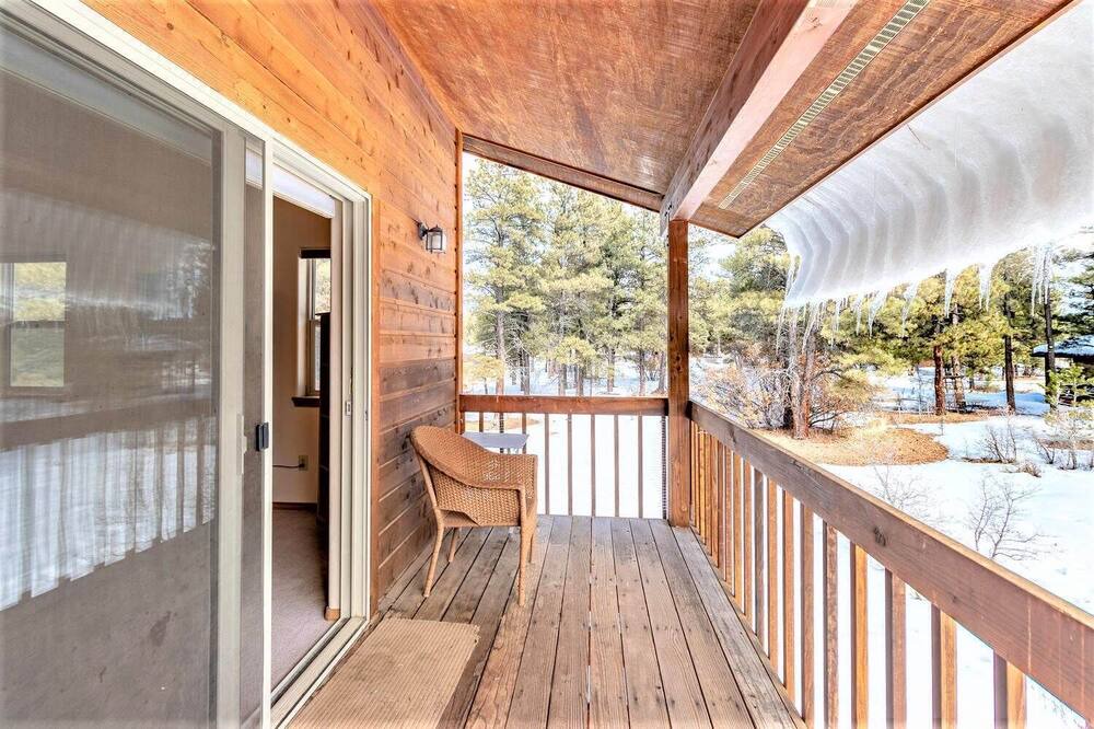 Photo of Patio Balcony in Twin Creek Village