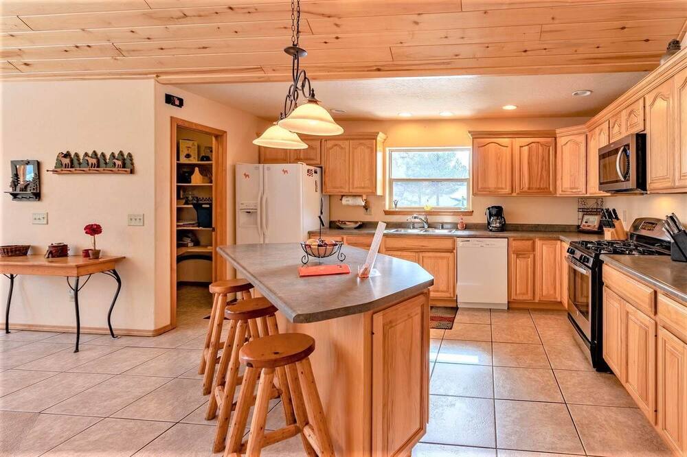 Photo of Kitchen in Twin Creek Village