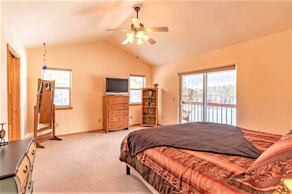 Photo of Bedroom in Twin Creek Village