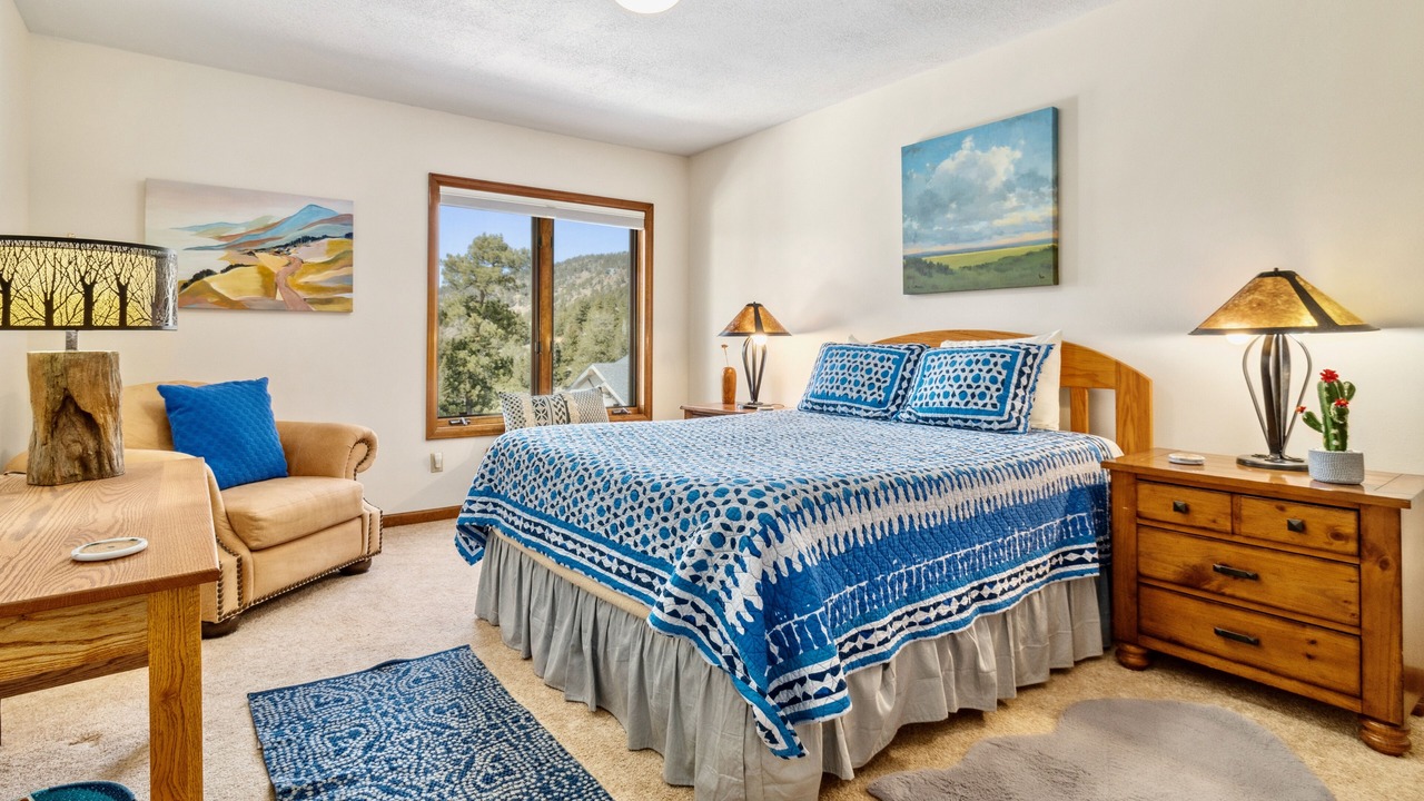 Photo of Bedroom in Windcliff Estates