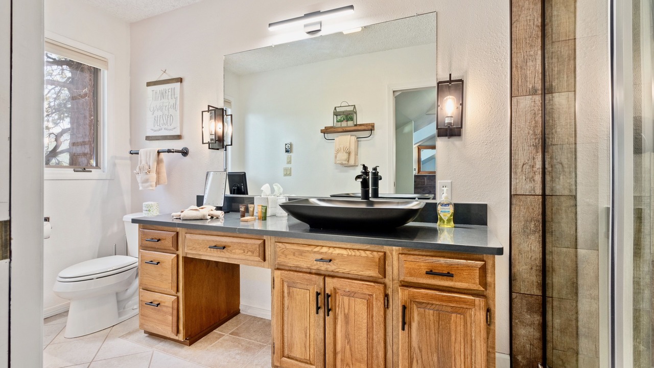 Photo of Bathroom in Windcliff Estates