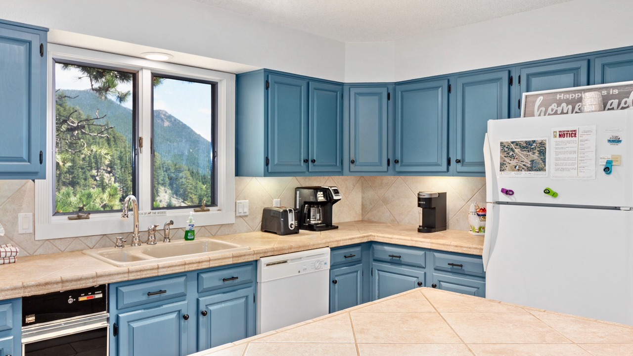 Photo of Kitchen in Windcliff Estates
