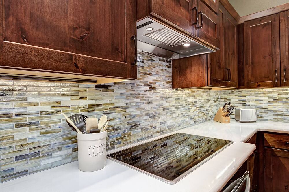 Photo of Kitchen in Peak 8