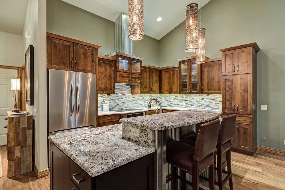 Photo of Kitchen in Peak 8