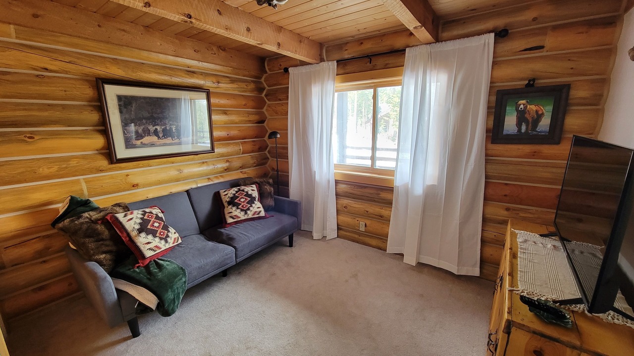 Photo of Livingroom in Quandary Village