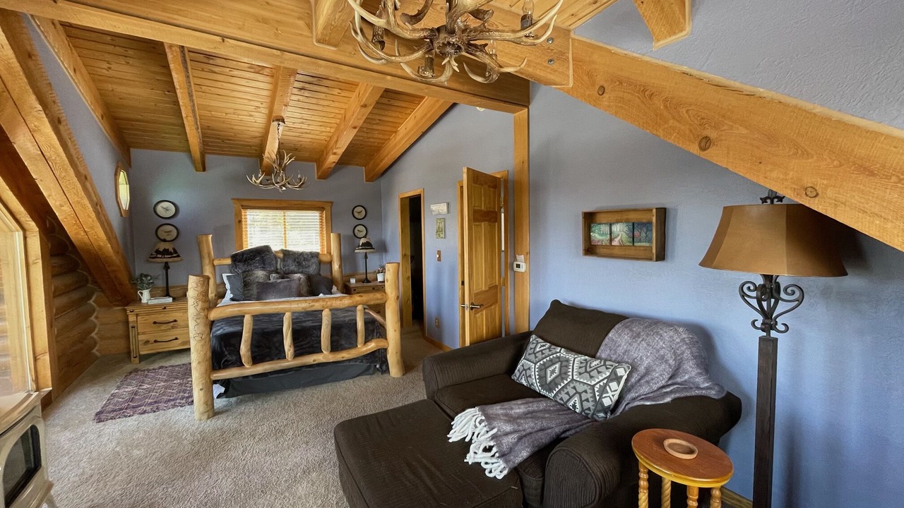 Photo of Livingroom in Quandary Village