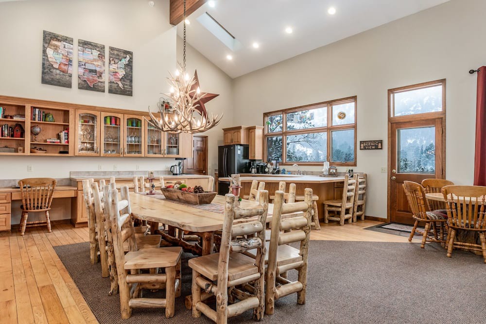 Photo of Bedroom in Aspen Brook
