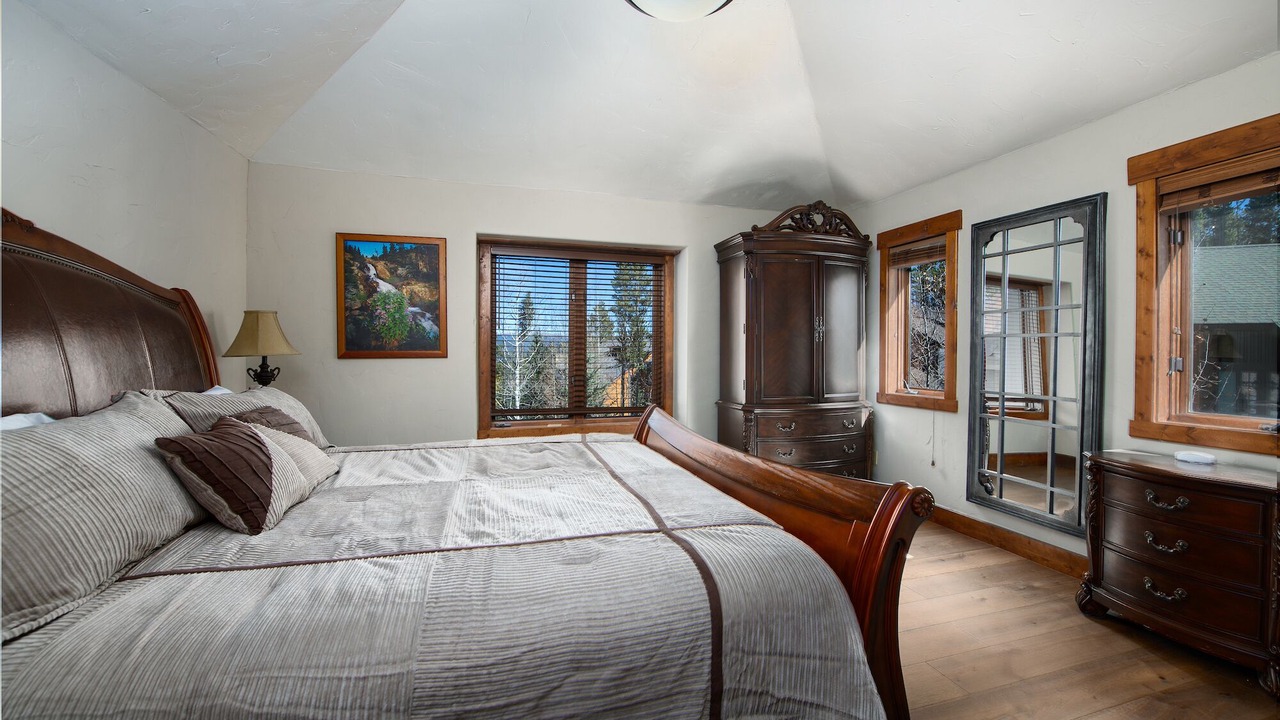 Photo of Bedroom in Boulder Ridge