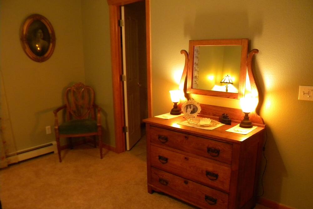 Photo of Bedroom in Clifton
