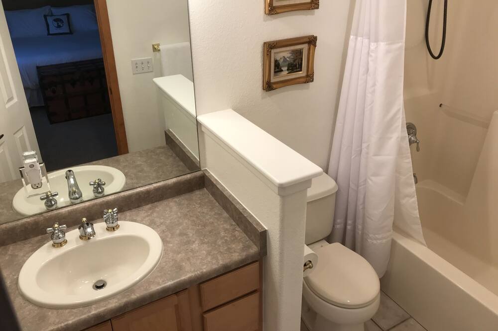 Photo of Bathroom in Clifton