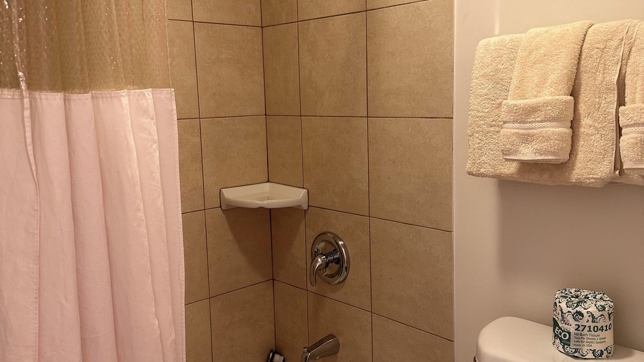Photo of Bathroom in Rifle