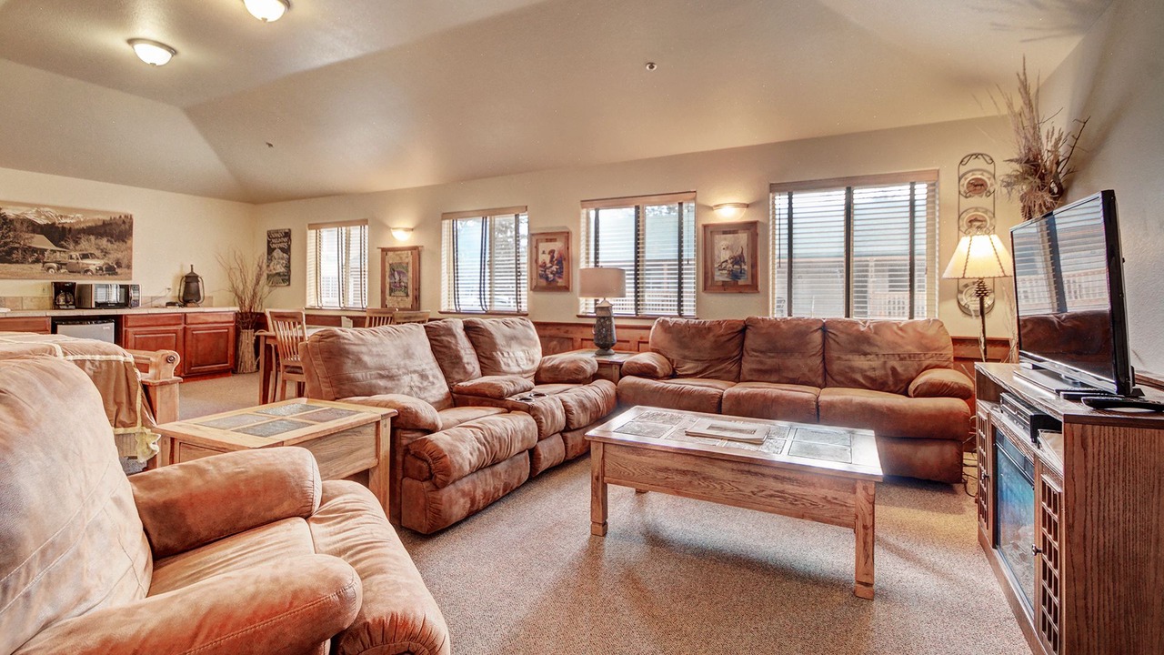 Photo of Bedroom in Woodland Park