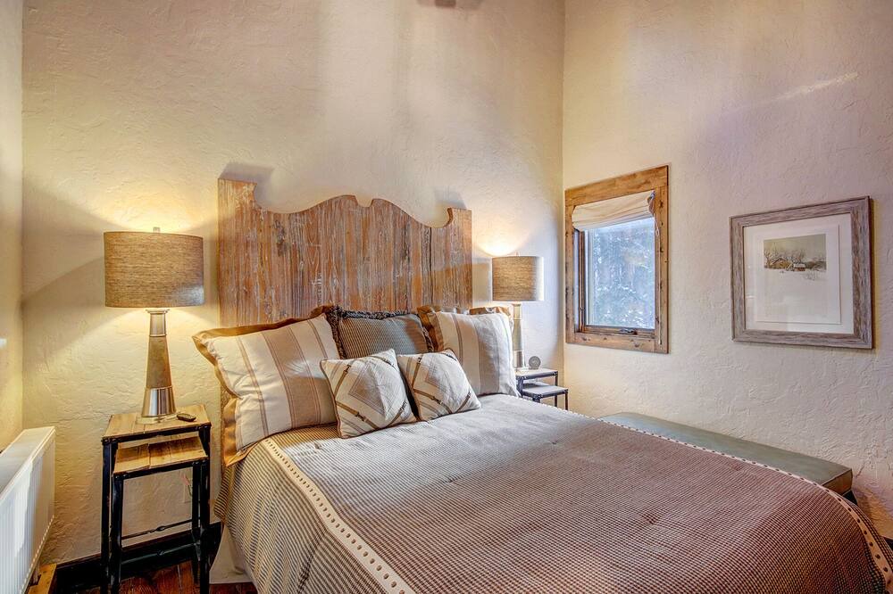 Photo of Bedroom in Blue River