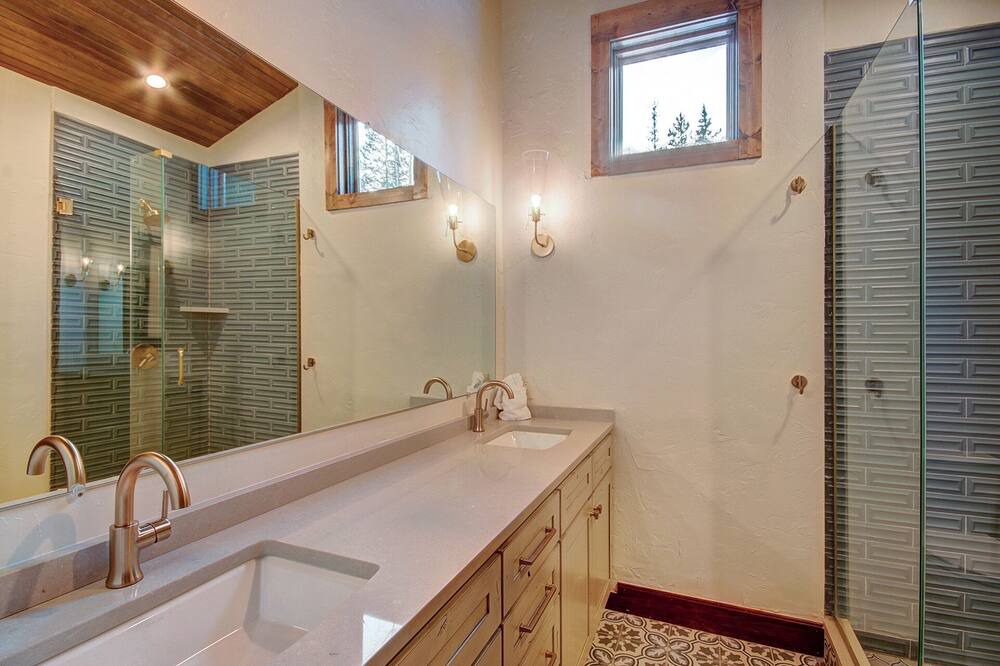 Photo of Bathroom in Blue River