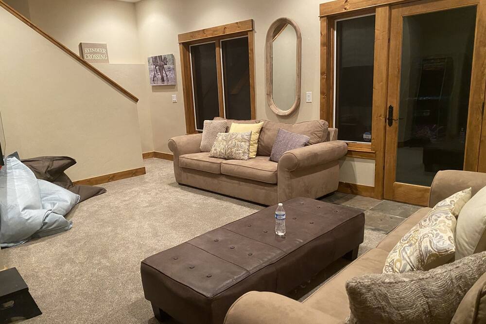 Photo of Livingroom in Breckenridge Heights