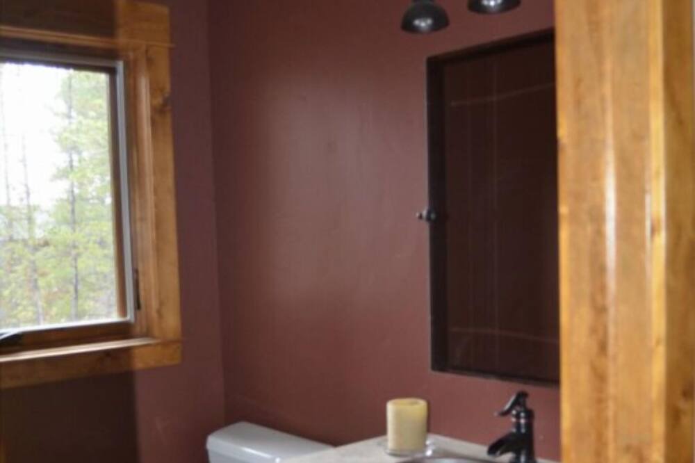 Photo of Bedroom in Breckenridge Heights