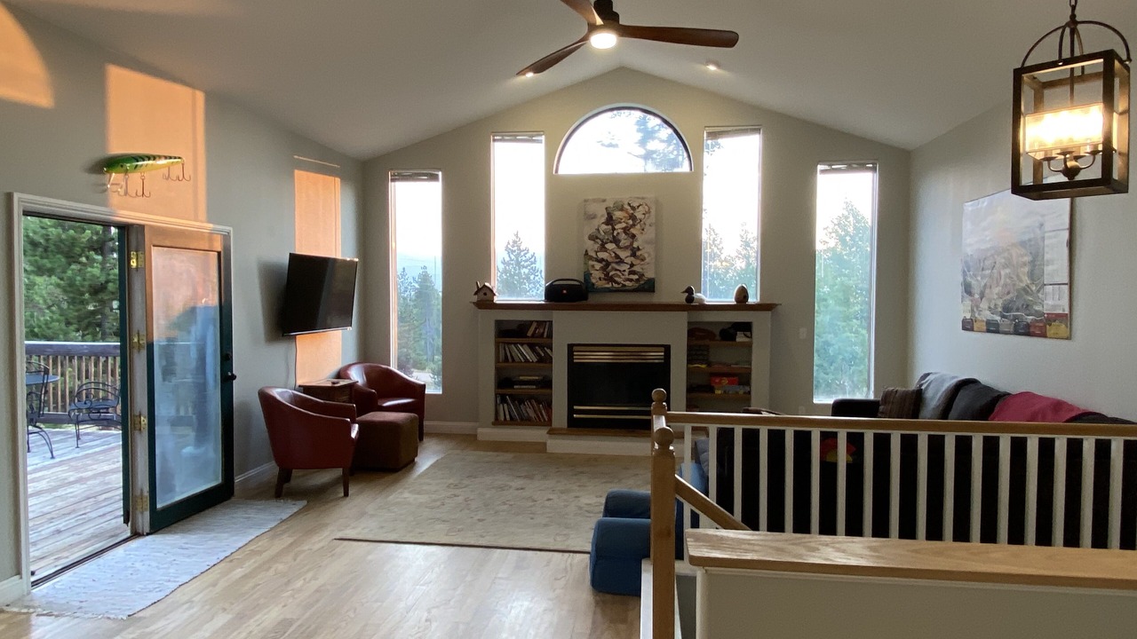 Photo of Livingroom in Fraser
