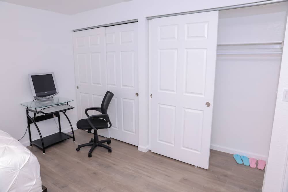 Photo of Bedroom in Green Valley Ranch