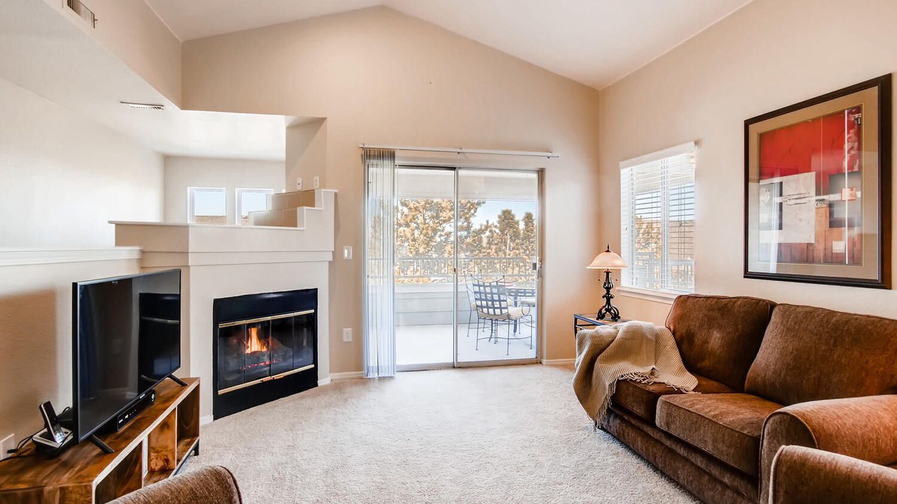 Photo of Livingroom in Greenwood Village