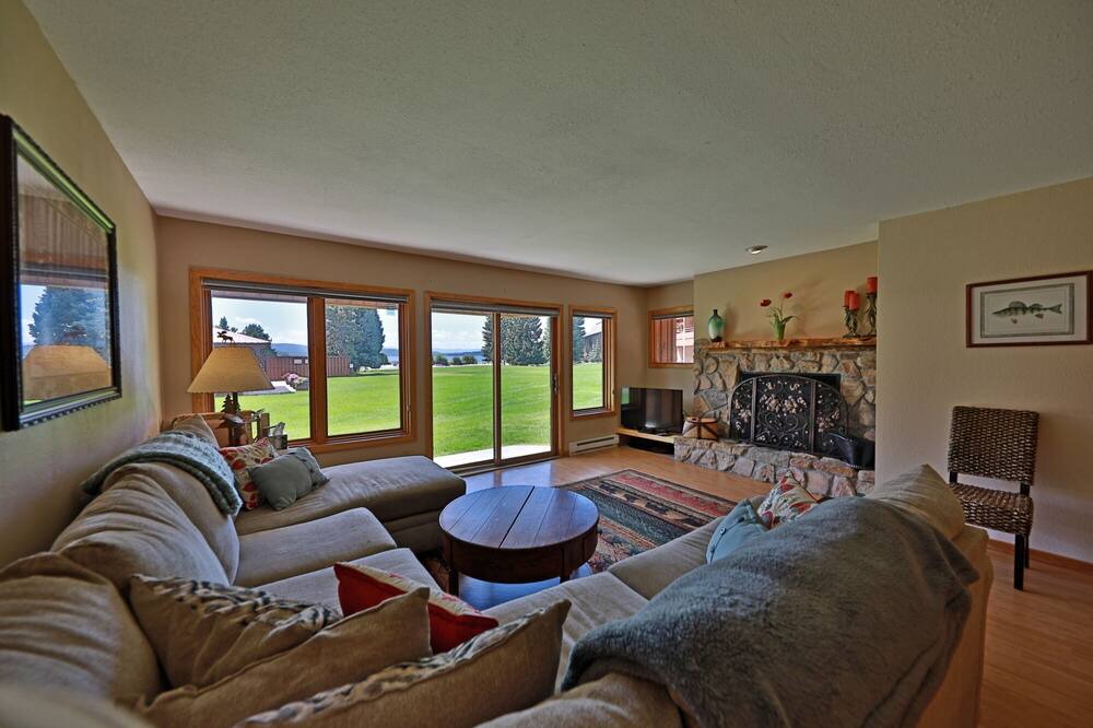 Photo of Bedroom in Grand Lake