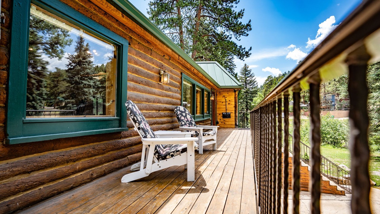Photo of Patio Balcony in Evergreen
