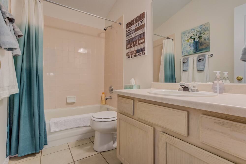Photo of Bathroom in Northeast Colorado Springs