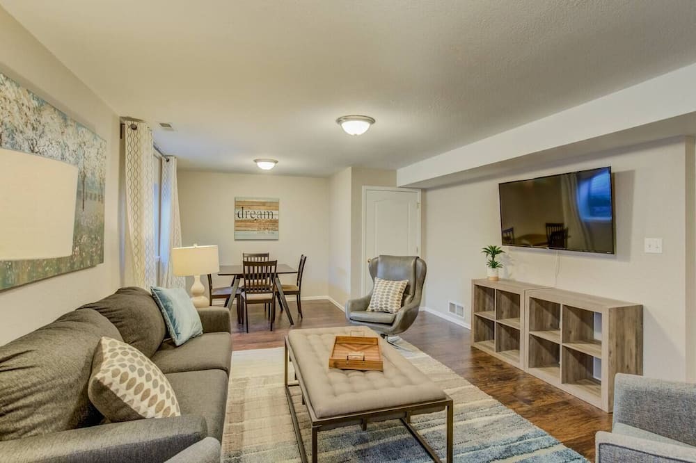 Photo of Bedroom in Northeast Colorado Springs