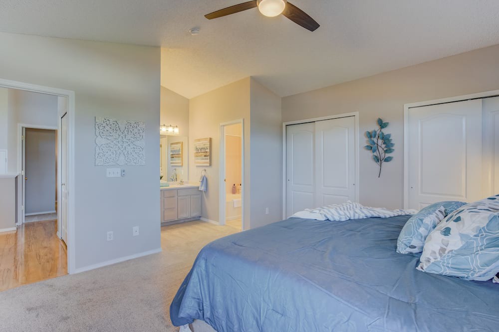 Photo of Bedroom in Northeast Colorado Springs