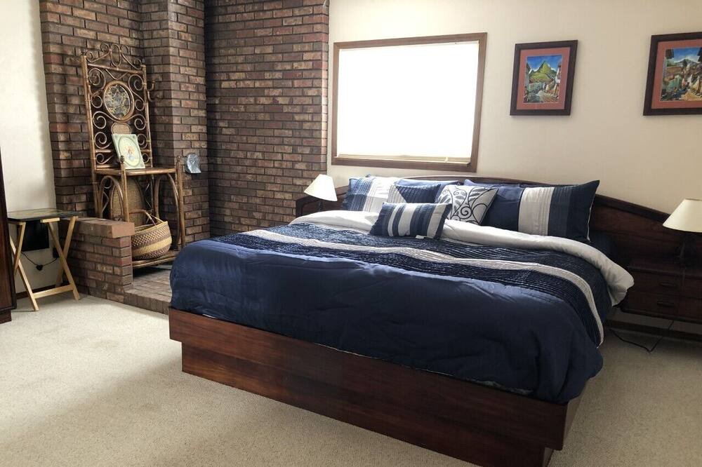 Photo of Bedroom in Alpine Village