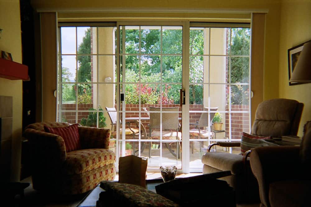 Photo of Livingroom in Frasier Meadows
