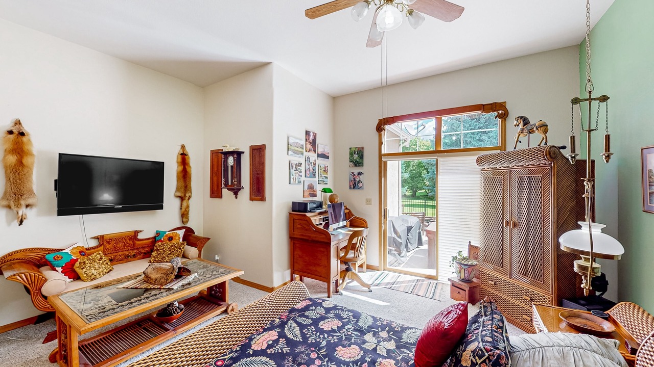Photo of Livingroom in Dalton Ranch