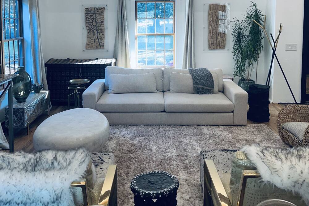 Photo of Livingroom in Basalt