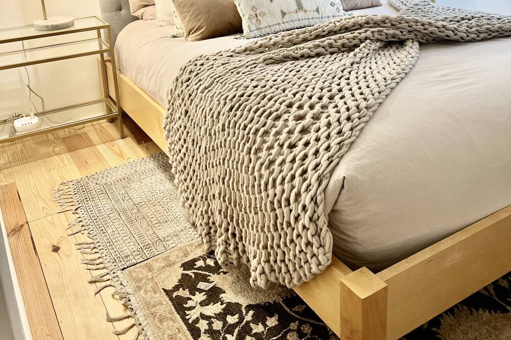 Photo of Bedroom in Basalt
