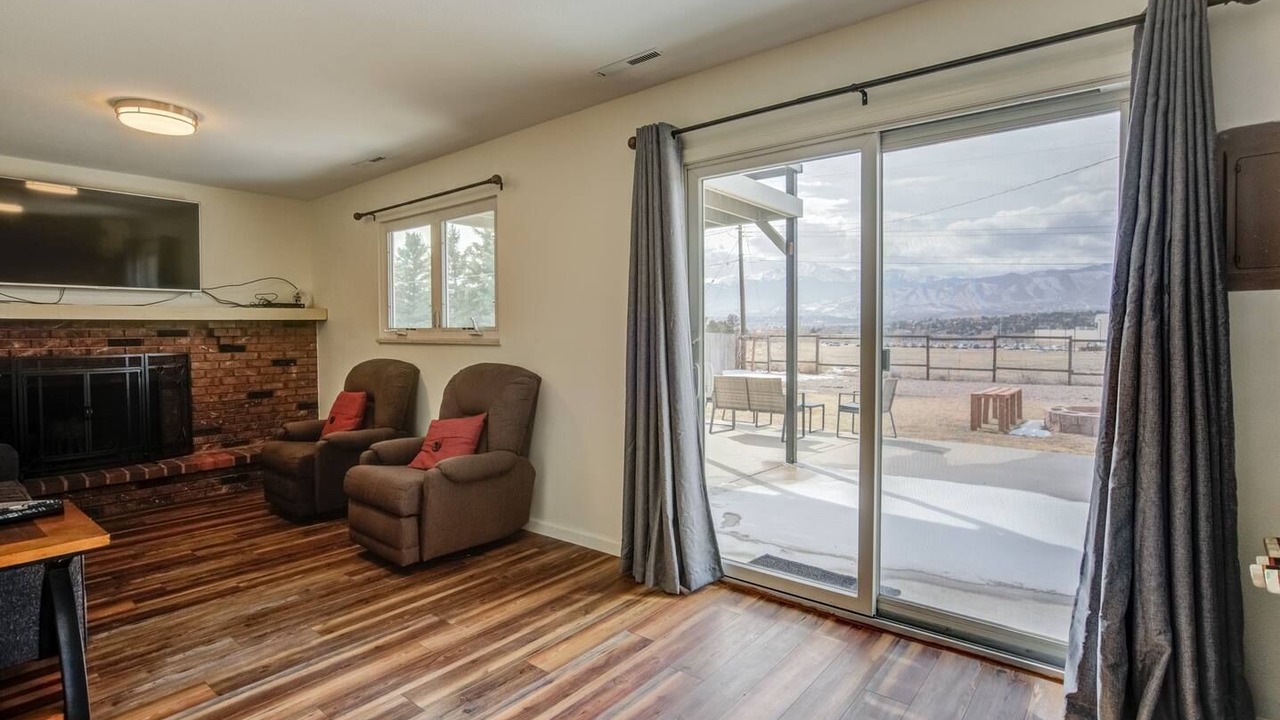 Photo of Livingroom in Northeast Colorado Springs