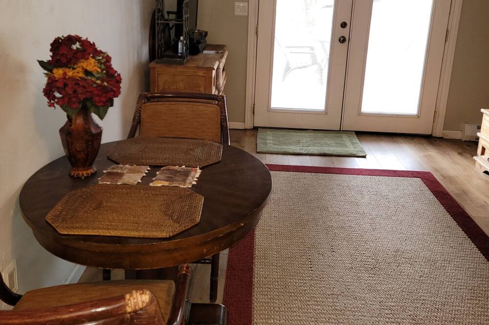 Photo of Livingroom in Eagle