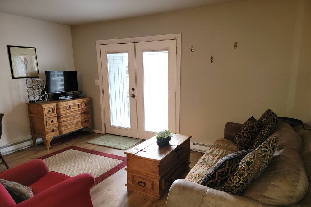 Photo of Livingroom in Eagle