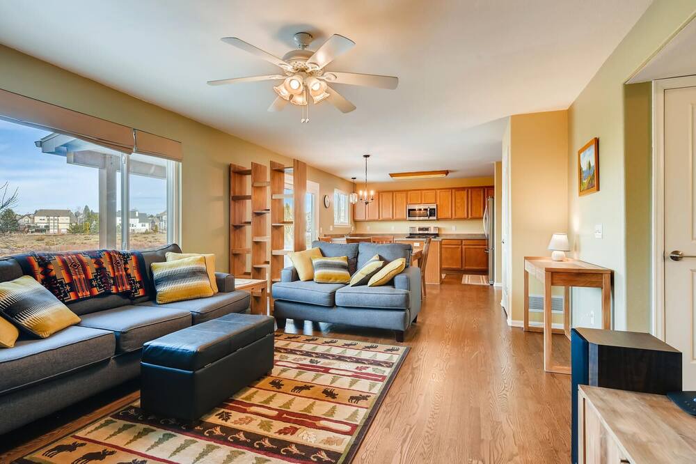 Photo of Livingroom in Westridge