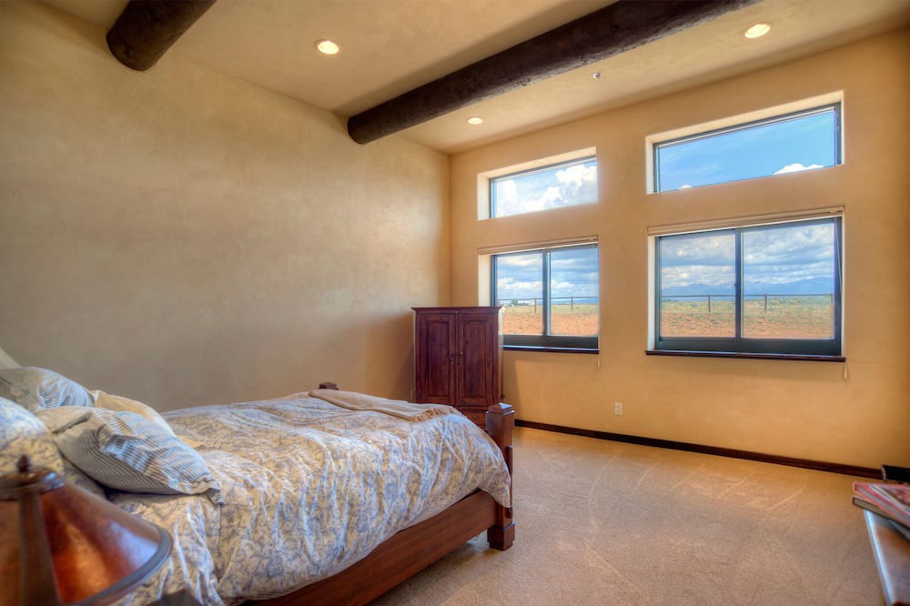 Photo of Bedroom in Marvel