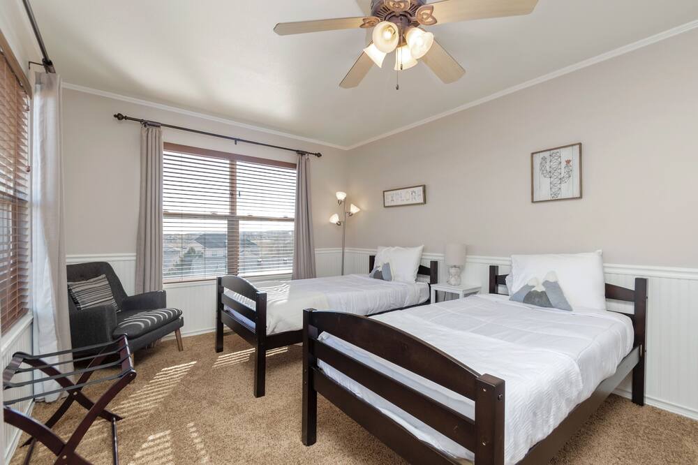 Photo of Bedroom in Cheyenne Meadows